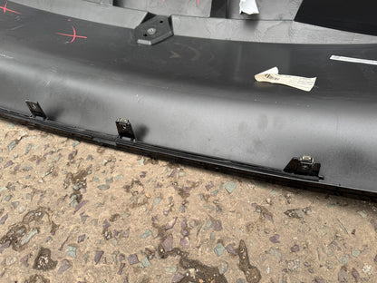 TAIL GATE PLASTIC LID REAR RENAULT SYMBIOZ 901523680R DAMAGED