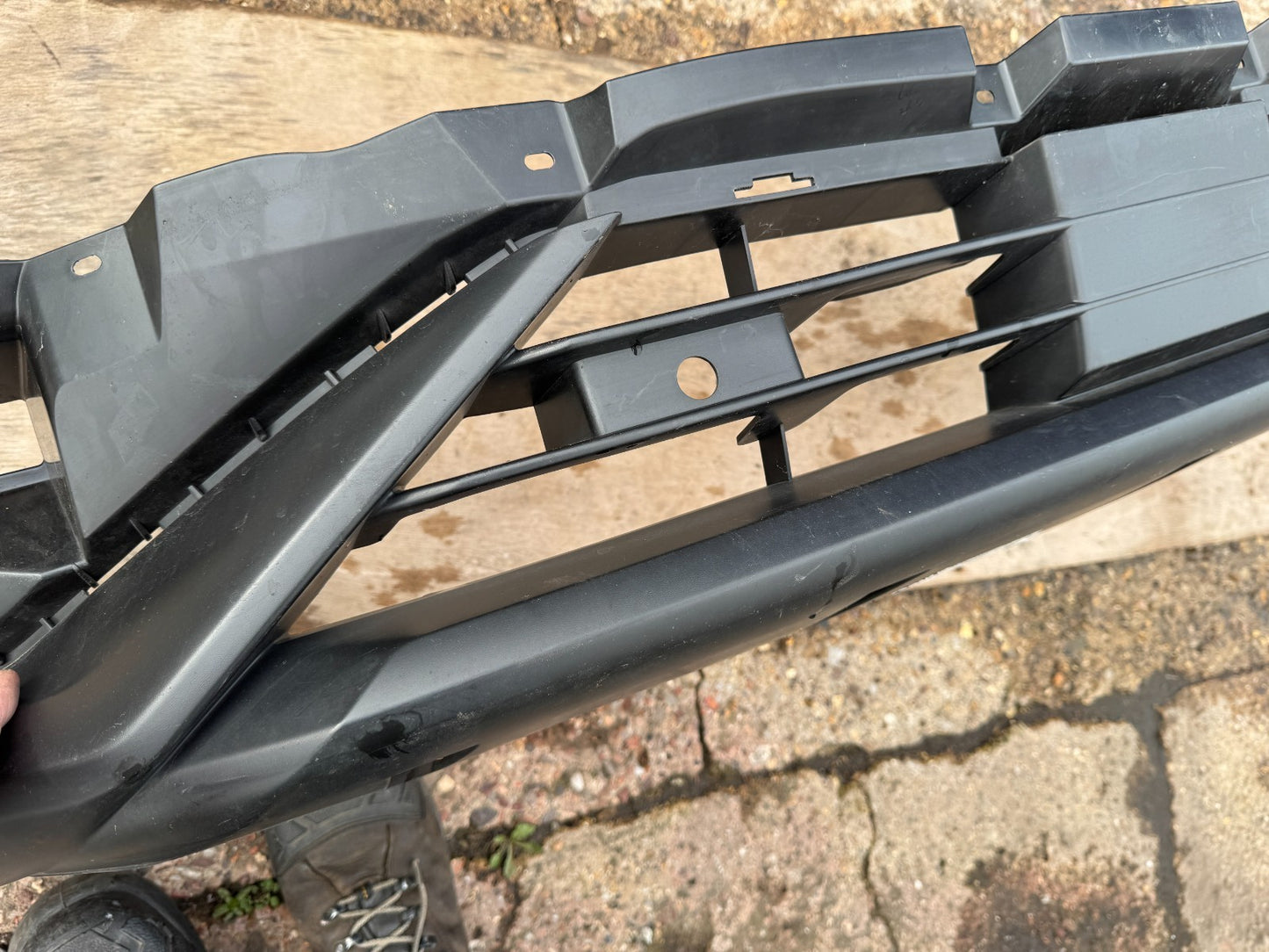 2025 NISSAN JUKE F16 FRONT BUMPER LOWER SECTION GRILLE 620266PA1B GENUINE