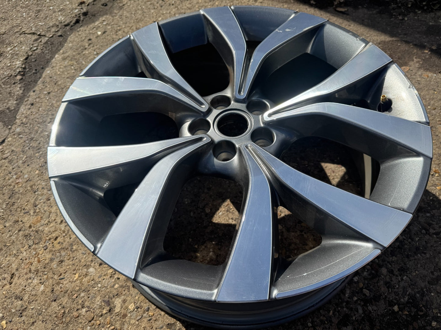 2025 RANGE ROVER EVOQUE L551/L538 20" 8J GREY CUT ALLOY WHEEL K8D21007LA