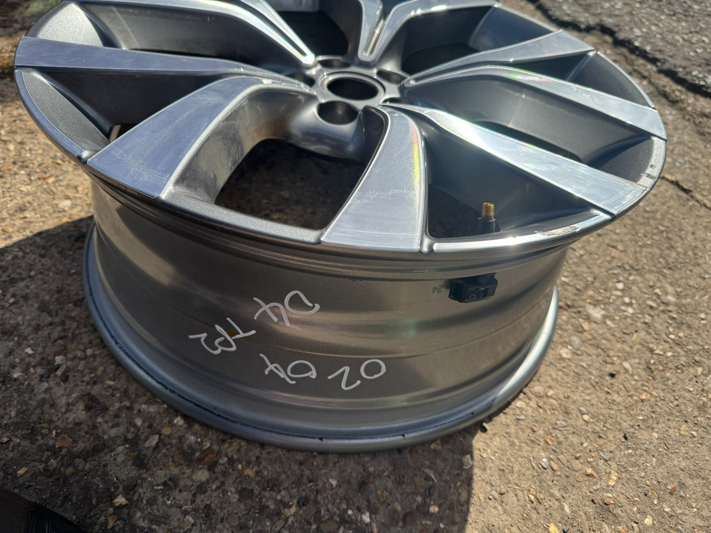 2025 RANGE ROVER EVOQUE L551/L538 20" 8J GREY CUT ALLOY WHEEL K8D21007LA