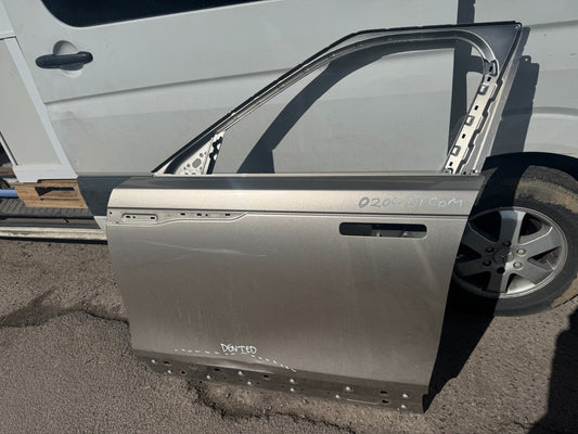 LAND ROVER RANGE ROVER VELAR L560 Front Left Door Damaged LR091718 (J8A220125AA)