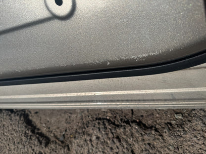 LAND ROVER RANGE ROVER VELAR L560 Front Left Door Damaged LR091718 (J8A220125AA)