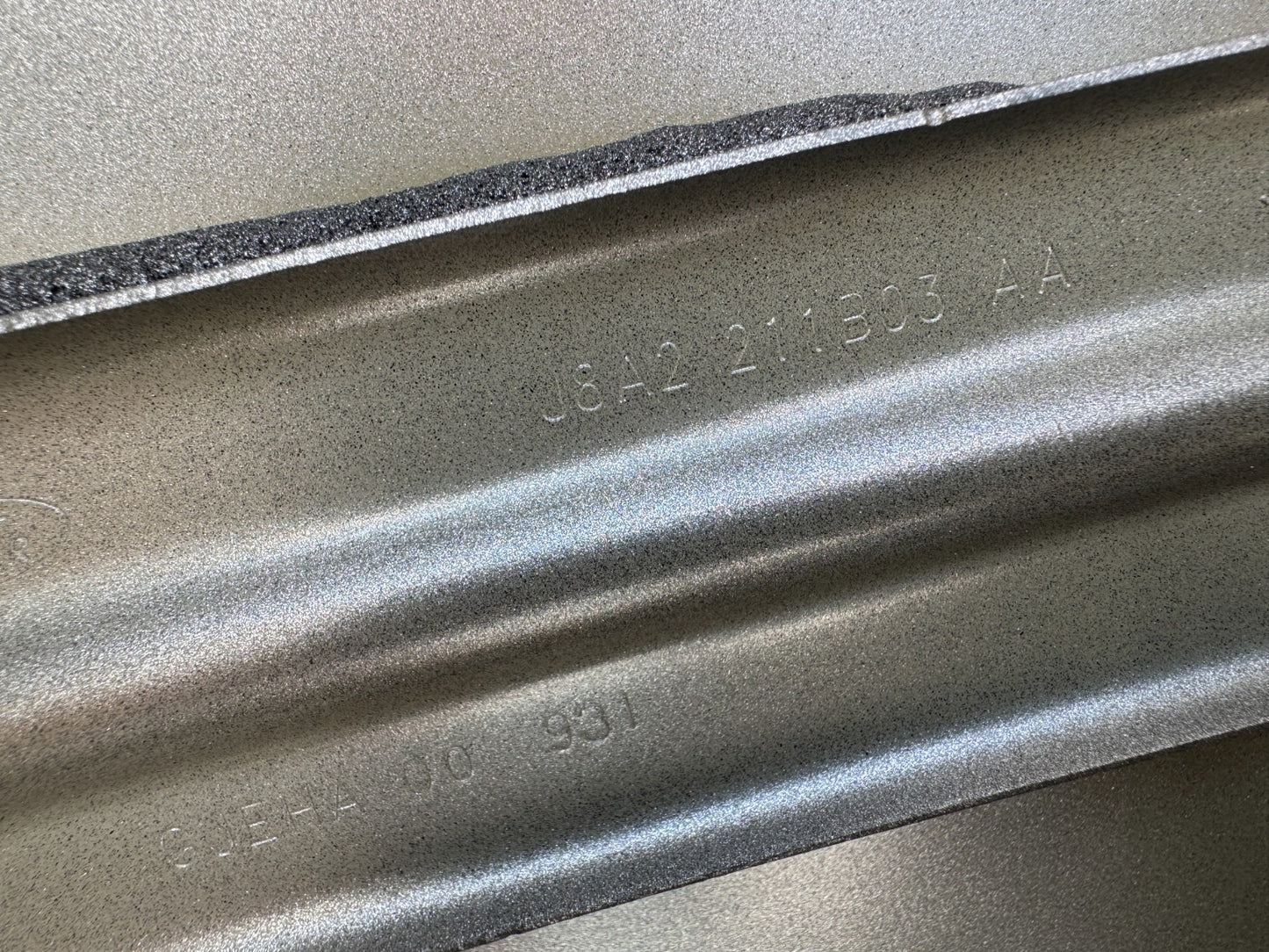 LAND ROVER RANGE ROVER VELAR L560 Front Left Door Damaged LR091718 (J8A220125AA)