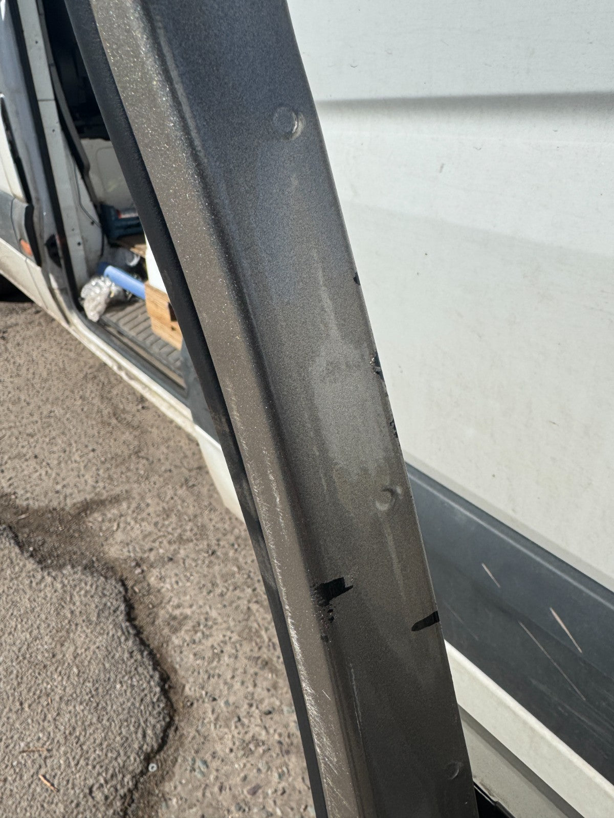 LAND ROVER RANGE ROVER VELAR L560 Front Left Door Damaged LR091718 (J8A220125AA)