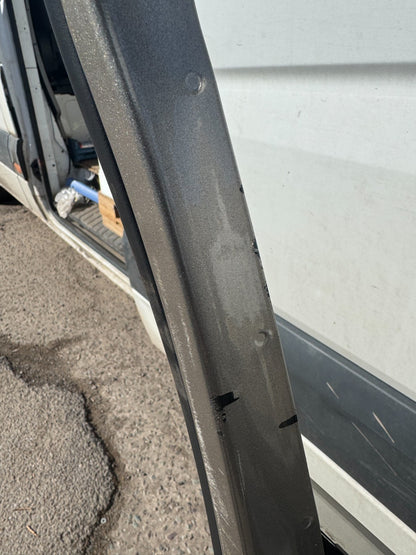 LAND ROVER RANGE ROVER VELAR L560 Front Left Door Damaged LR091718 (J8A220125AA)