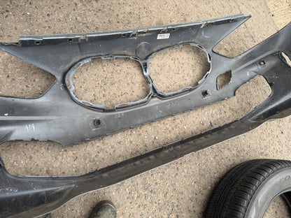 BMW 1 SERIES F40 2023 M-SPORT FRONT BUMPER 8070928 DEEP SCRATCHED NEEDS REPAIR