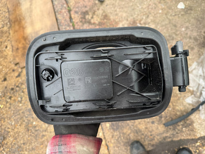 2024 BMW i4 G26 EV HOUSING FUEL FILLER FLAP 142904-10