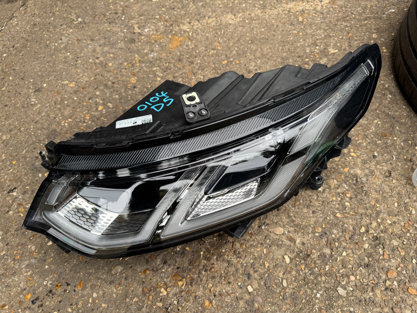 2025 Discovery Sport L550 Facelift Left LED Matrix Headlight MK7213W030GD Damage