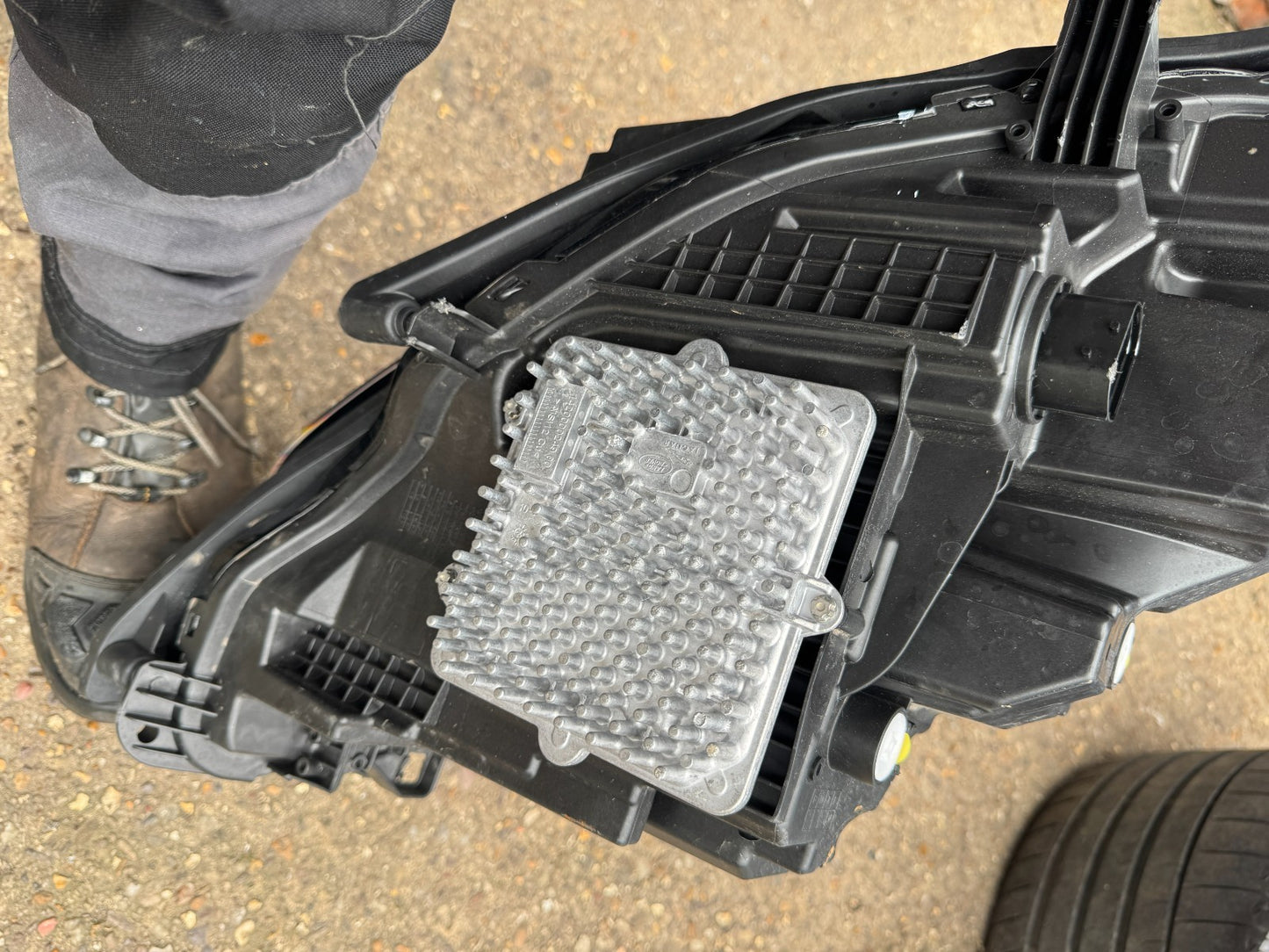 2025 Discovery Sport L550 Facelift Left LED Matrix Headlight MK7213W030GD Damage