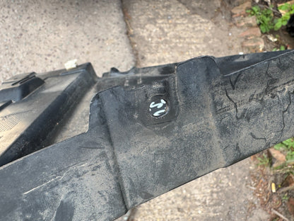 BMW 2 SERIES WHEEL ARCH BOTTOM TRIM RIGHT SIDE 8497244 F44