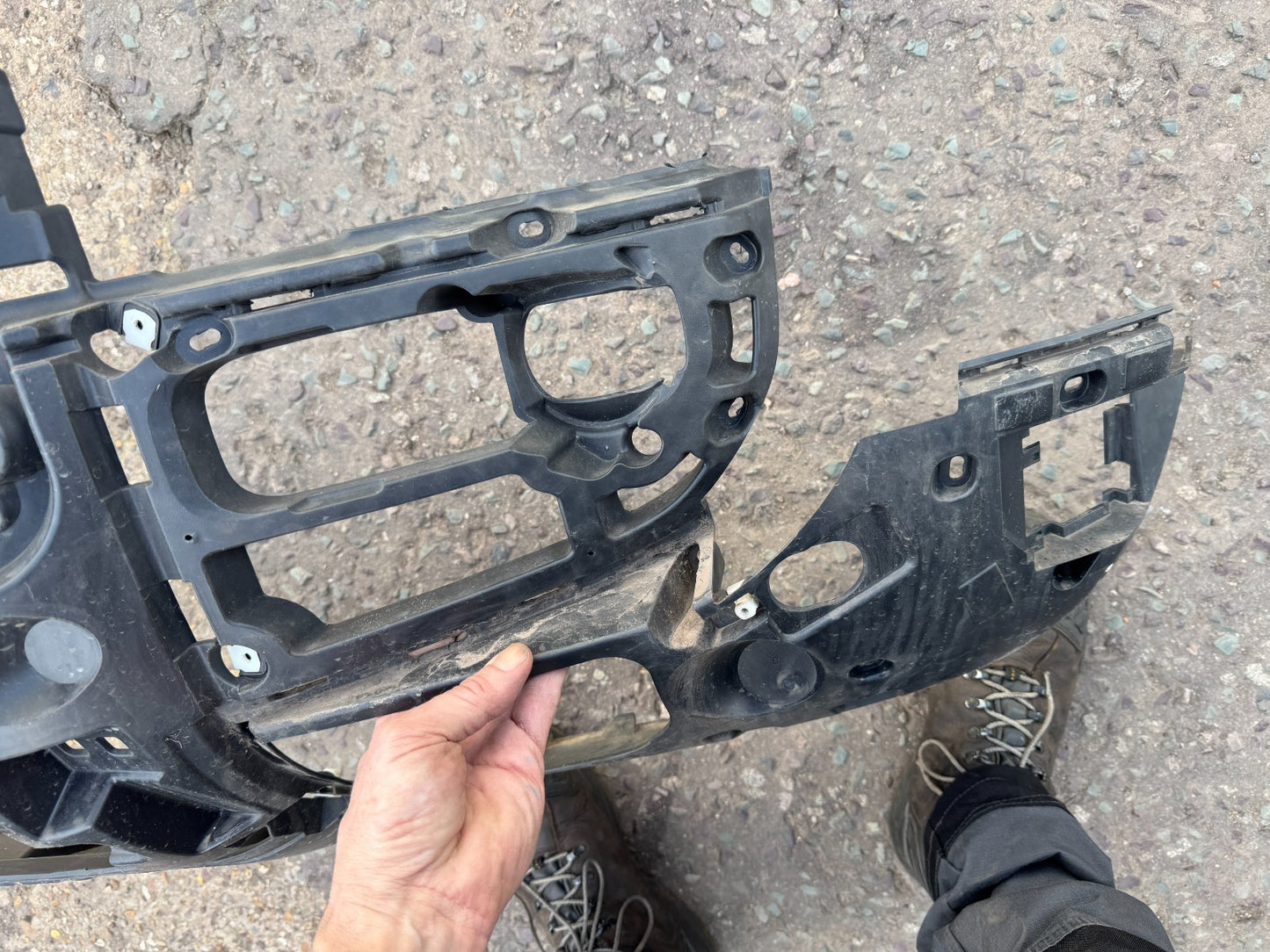 2025 L8B217E778A Defender L663 Inner FRONT Bumper Carrier GENUINE L8B2-17E778-A