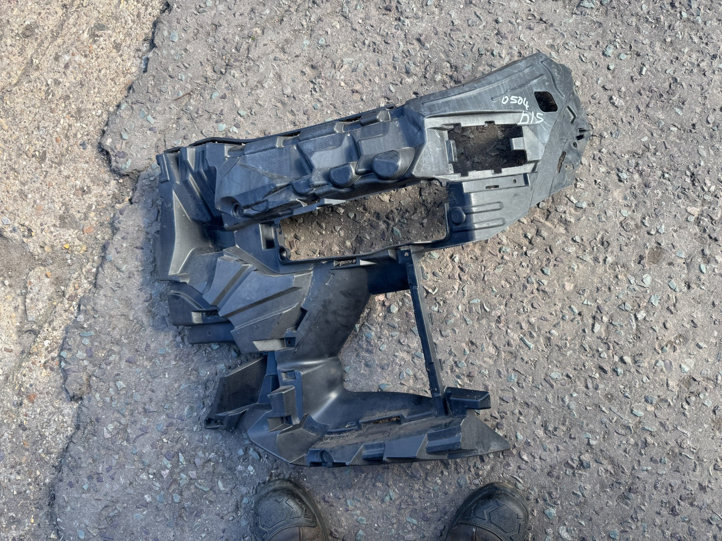OEM BMW X7 G07 FRONT LEFT FOG LIGHT BRACKET 51118069891 8069891 ORIGINAL