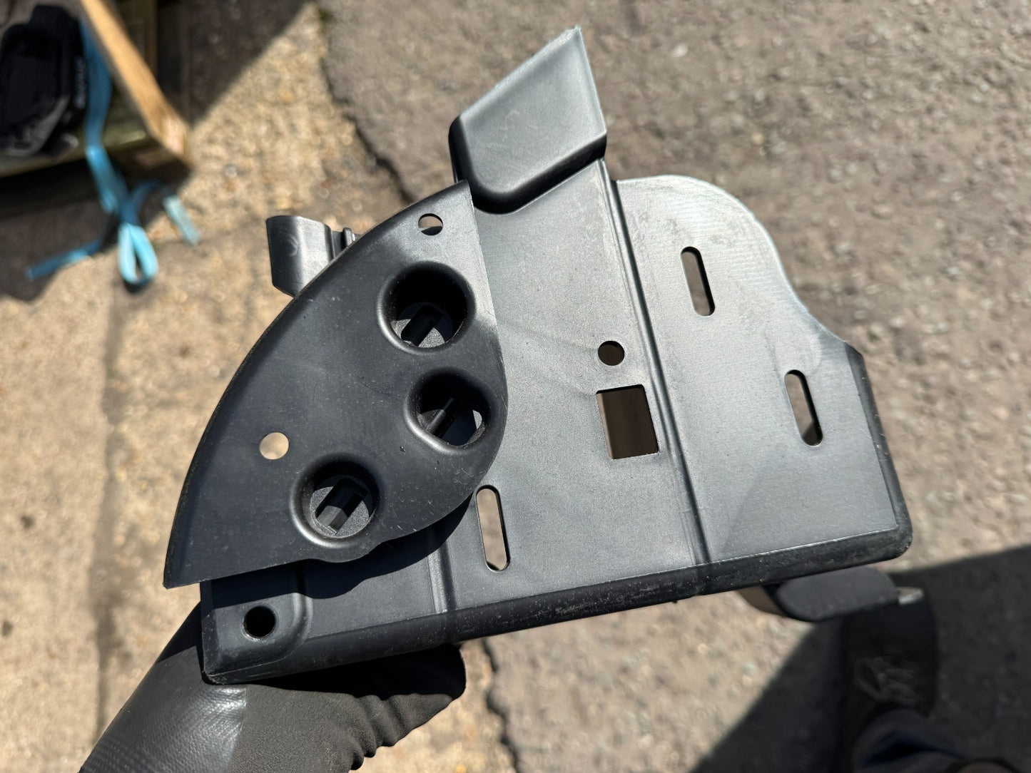 2025 FORD PUMA MK1 ST-LINE REAR BUMPER OS BRACKET L1TB-S403B22-BF 2024-2025 BA25