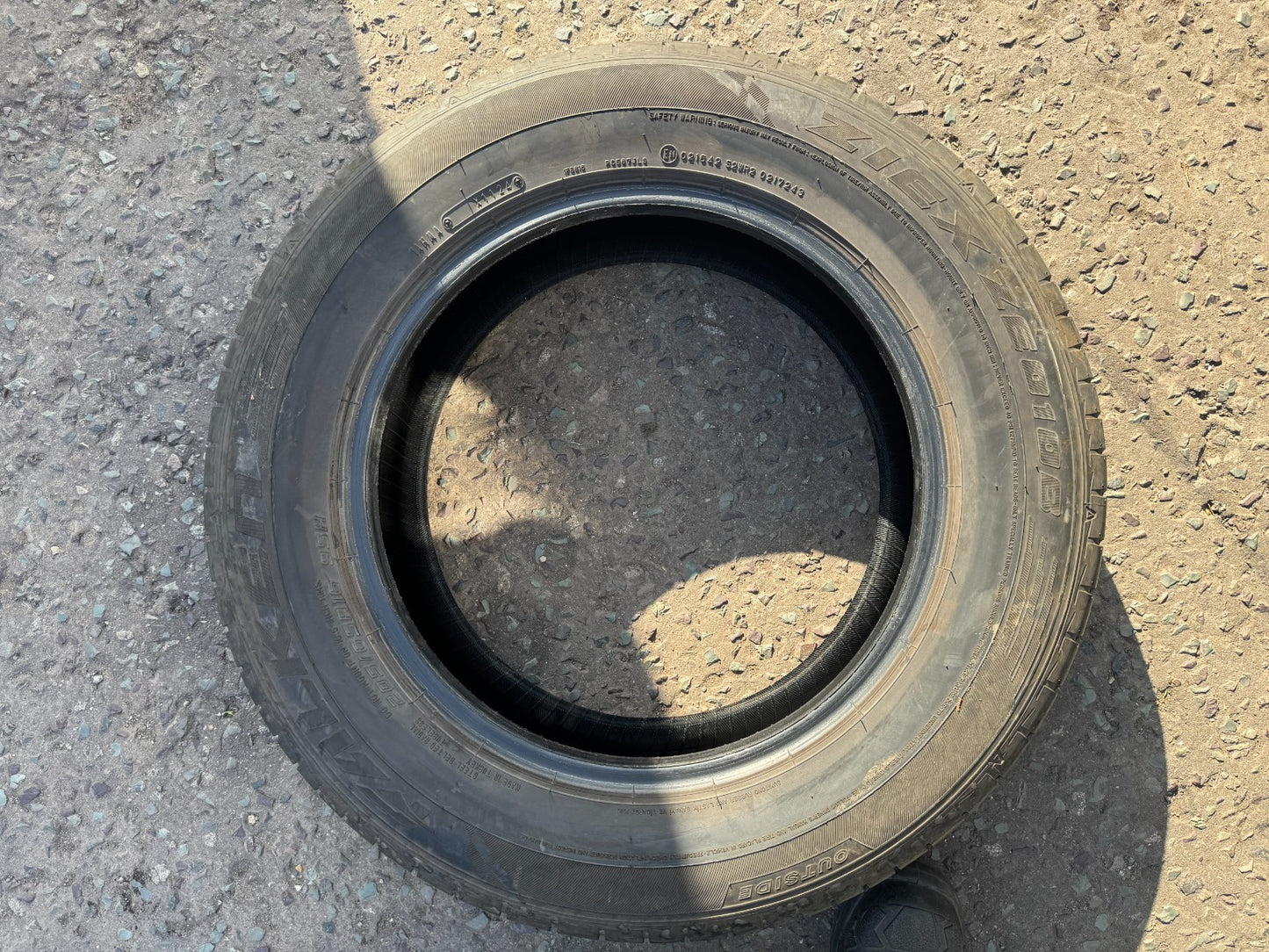 205/65/16 95H Falken Ziex ZE010B used CAR SUV MPV tyre 7mm DOT 1124