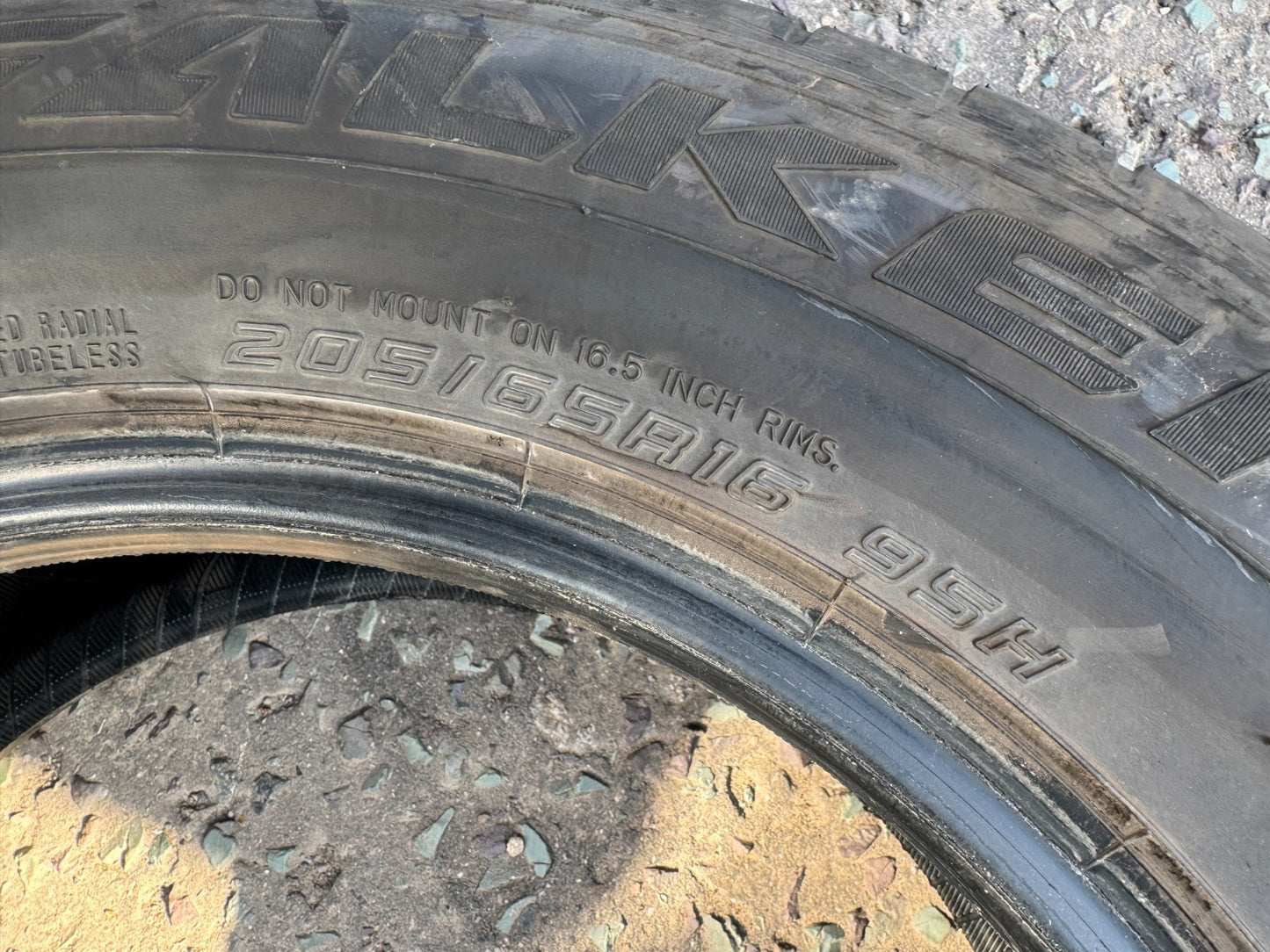 205/65/16 95H Falken Ziex ZE010B used CAR SUV MPV tyre 7mm DOT 1124