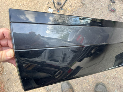 2025 RANGE ROVER VELAR L560 FRONT LEFT DOOR LOWER MOULDING 2017 on J8A221065