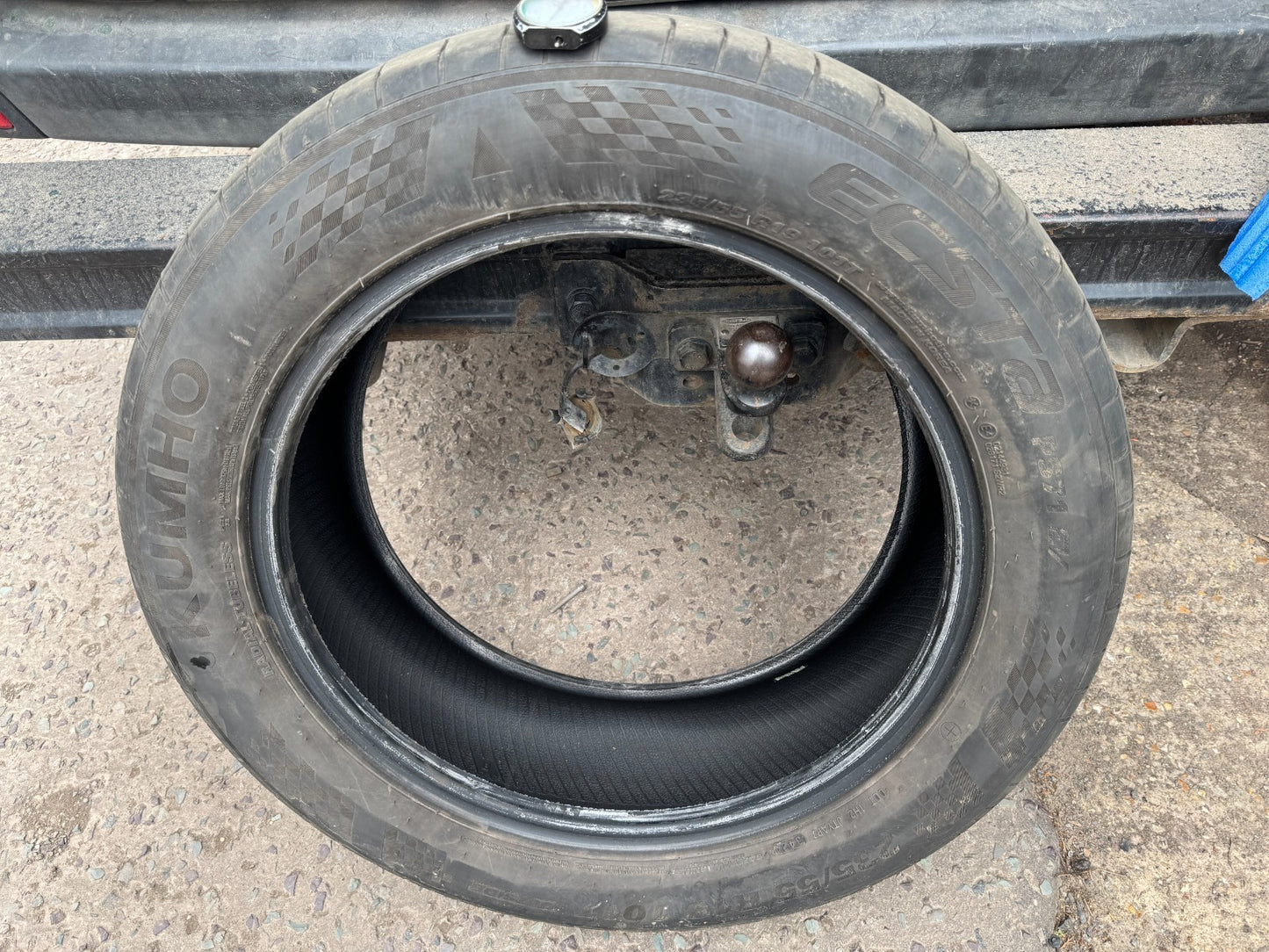 235 55 19 101T KUMHO ECSTA PS71 EV XL DOT: 3424 6mm No Repairs