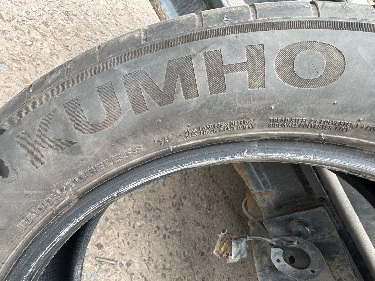 235 55 19 101T KUMHO ECSTA PS71 EV XL DOT: 3424 6mm No Repairs