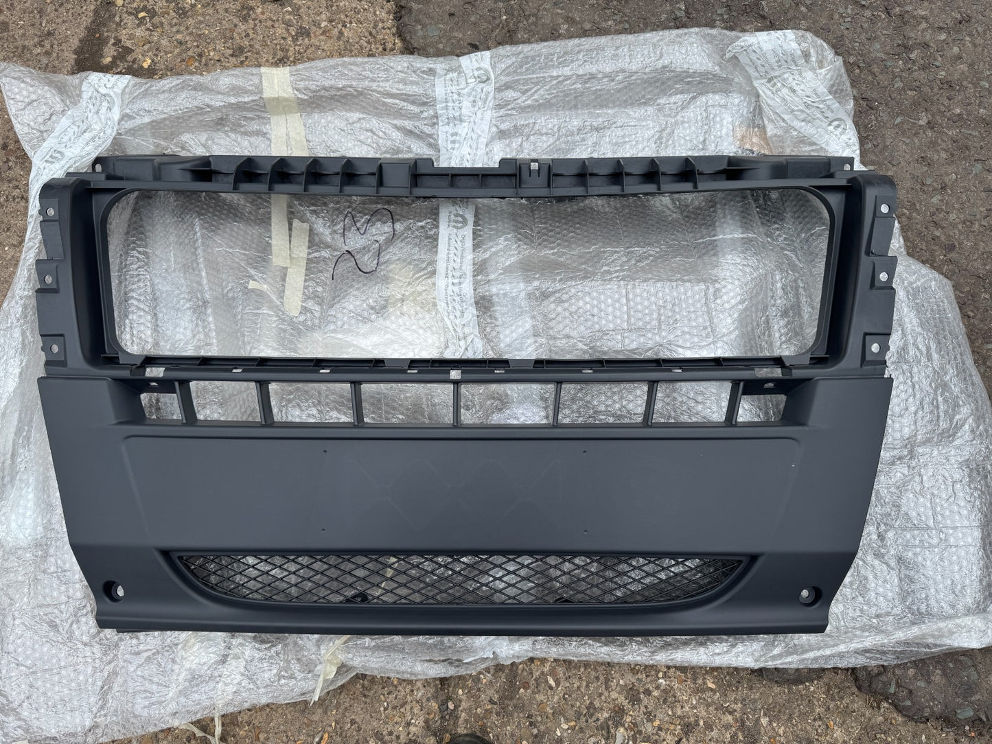 NEW GENUINE Bumper front centre part – 7354702530 – Fiat Ducato 2006-2014