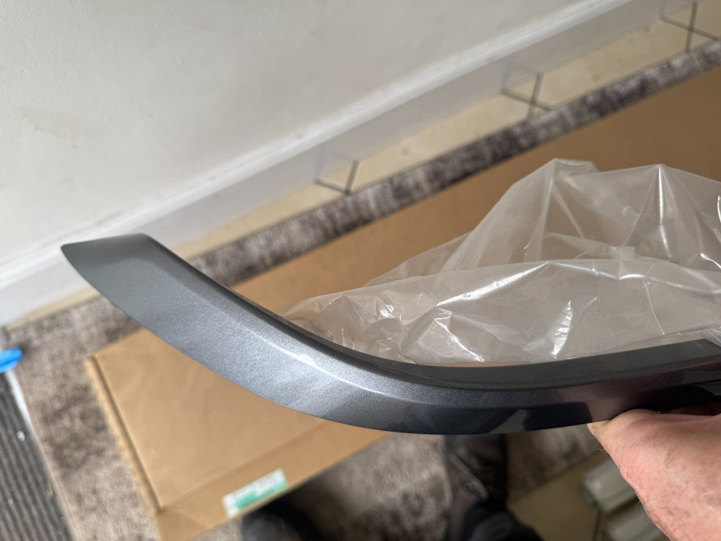 NEW NISSAN LEAF ZE1 MK2 REAR BUMPER LOWER CENTRE BAR 850845SH0A 850846WK1A