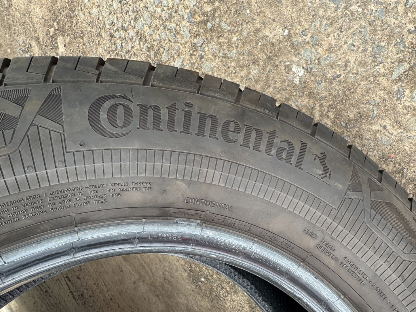 1x 215 70 15C  109/107S  Continental Van Contact Eco 2157015C  215/70/15C 8.5mm!