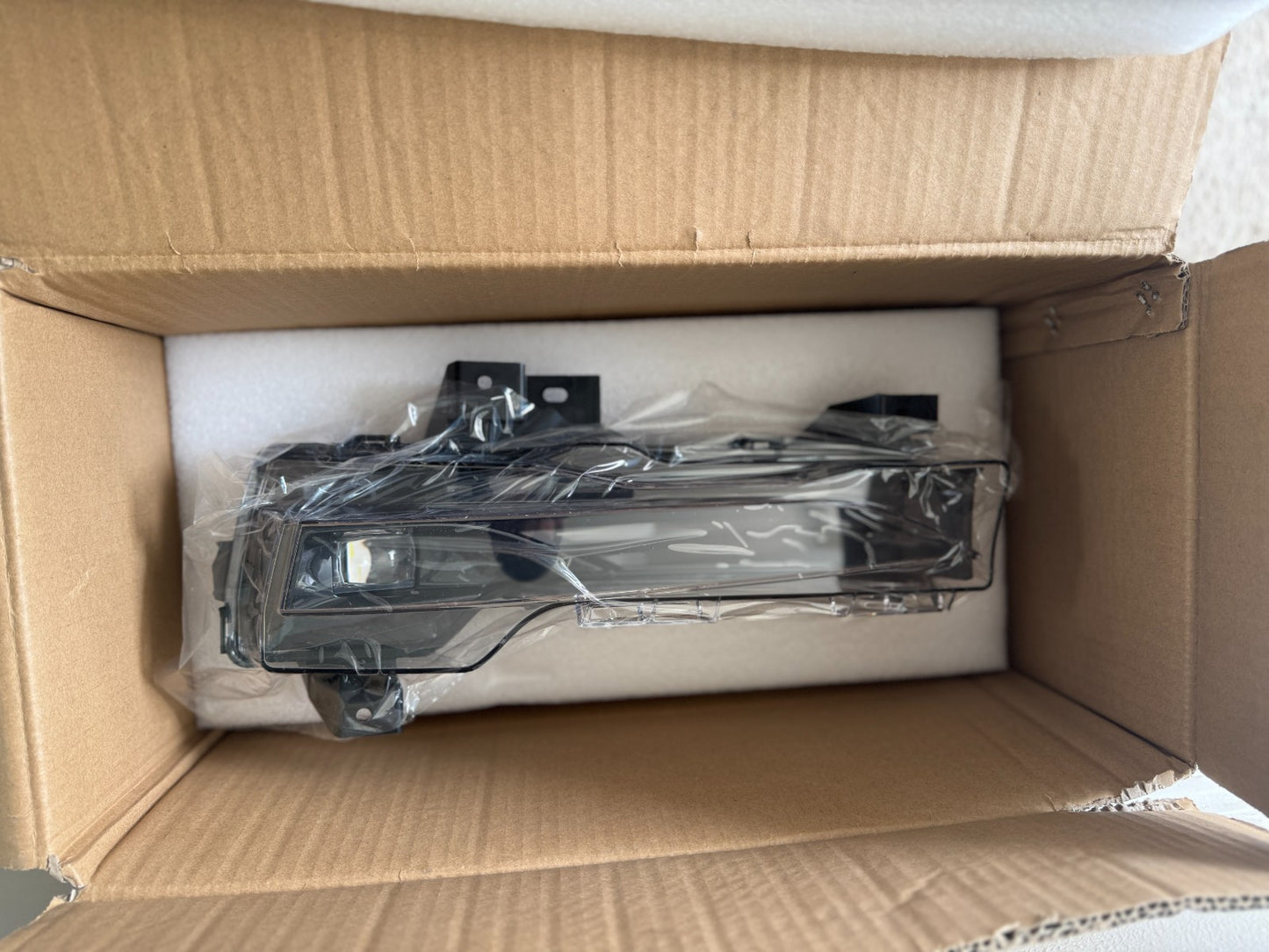 NEW GENUINE Front Left Fog Light Tesla Model 3 & Model Y 1624797-00-A