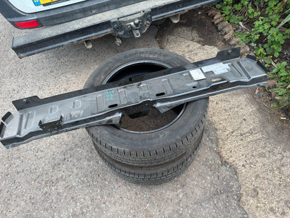 2025 Mercedes Benz A CLASS crossmember a4206129000