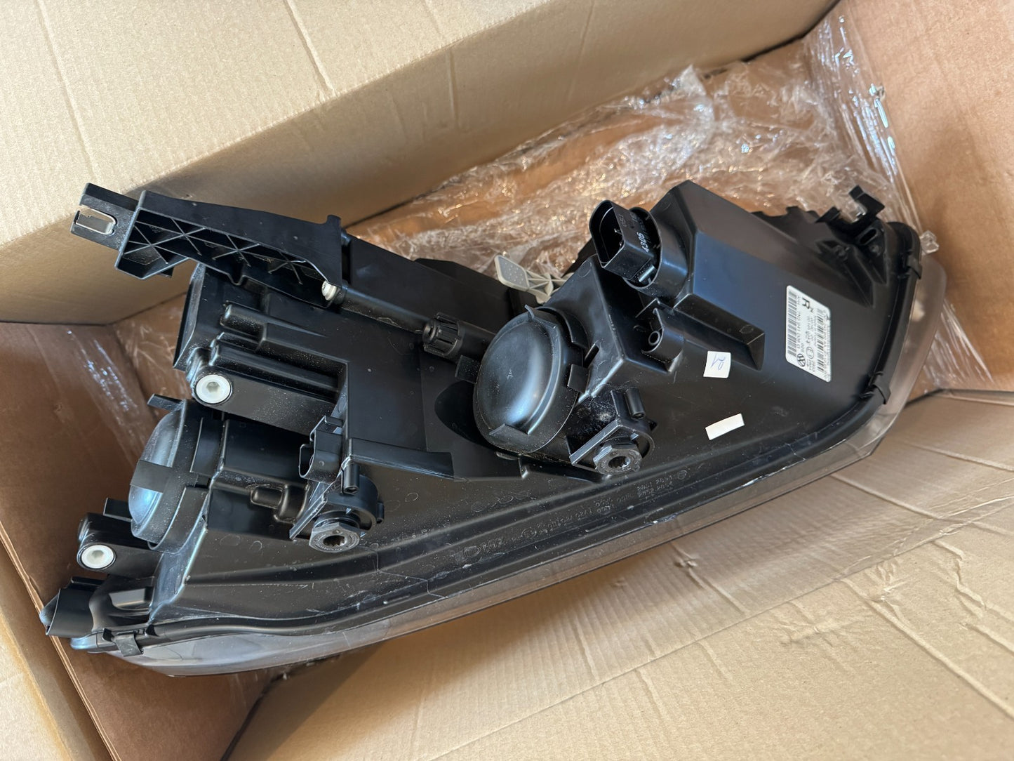 SEAT ALHAMBRA 7N MK2 2011-2021 HALOGEN HEADLIGHT RIGHT DRIVER 7N5941006G **NEW**