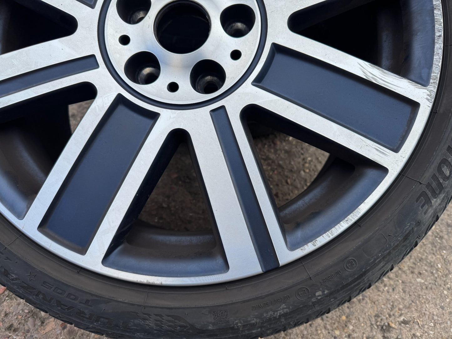 Mini Clubman F54 2022 All R18 alloy rim 6888083 Scratched