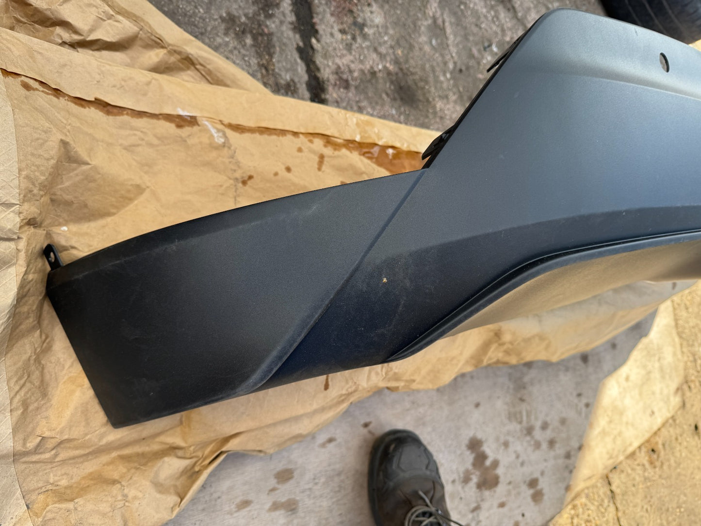 NEW GENUINE TOYOTA C-HR CHR II GENUINE REAR BUMPER LOWER SECTION 2020