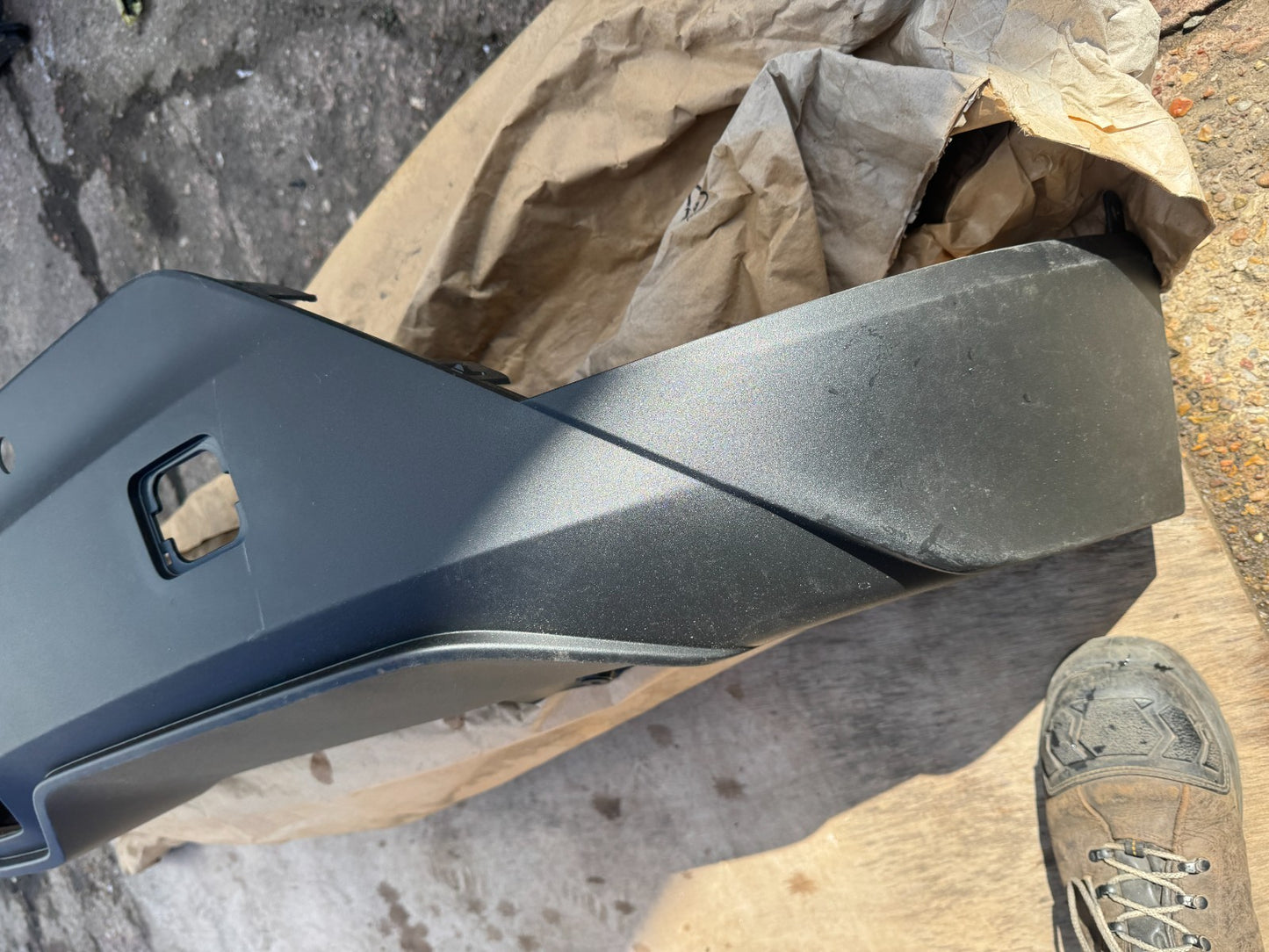 NEW GENUINE TOYOTA C-HR CHR II GENUINE REAR BUMPER LOWER SECTION 2020