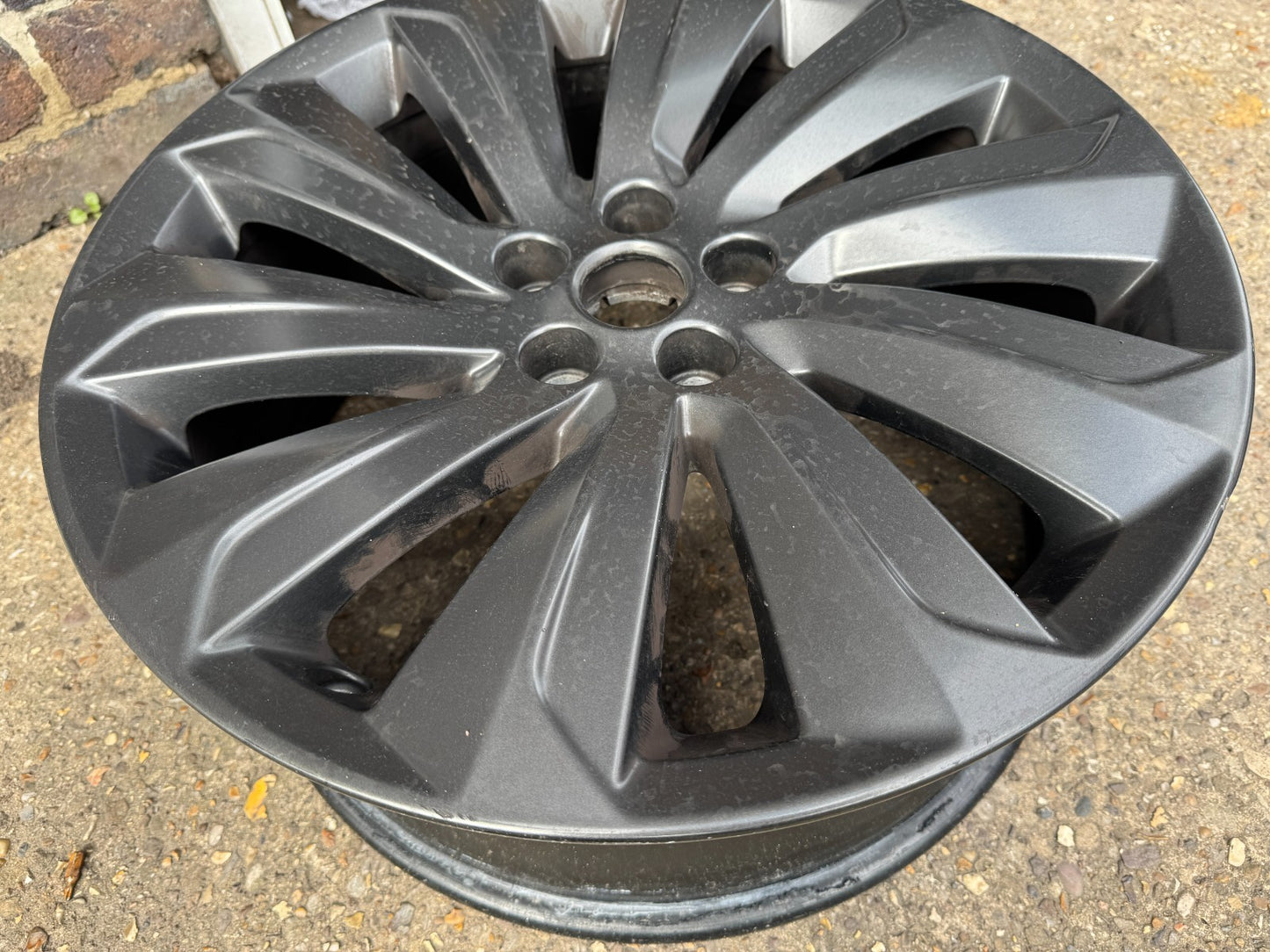 1x Genuine Discovery Sport, Jaguar XF E Pace 19”  Alloy Wheel LK721007MA