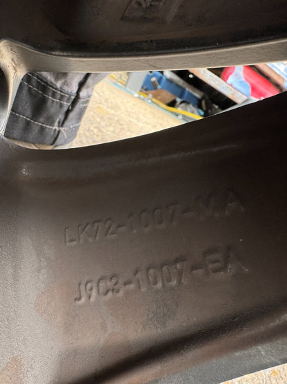 1x Genuine Discovery Sport, Jaguar XF E Pace 19”  Alloy Wheel LK721007MA