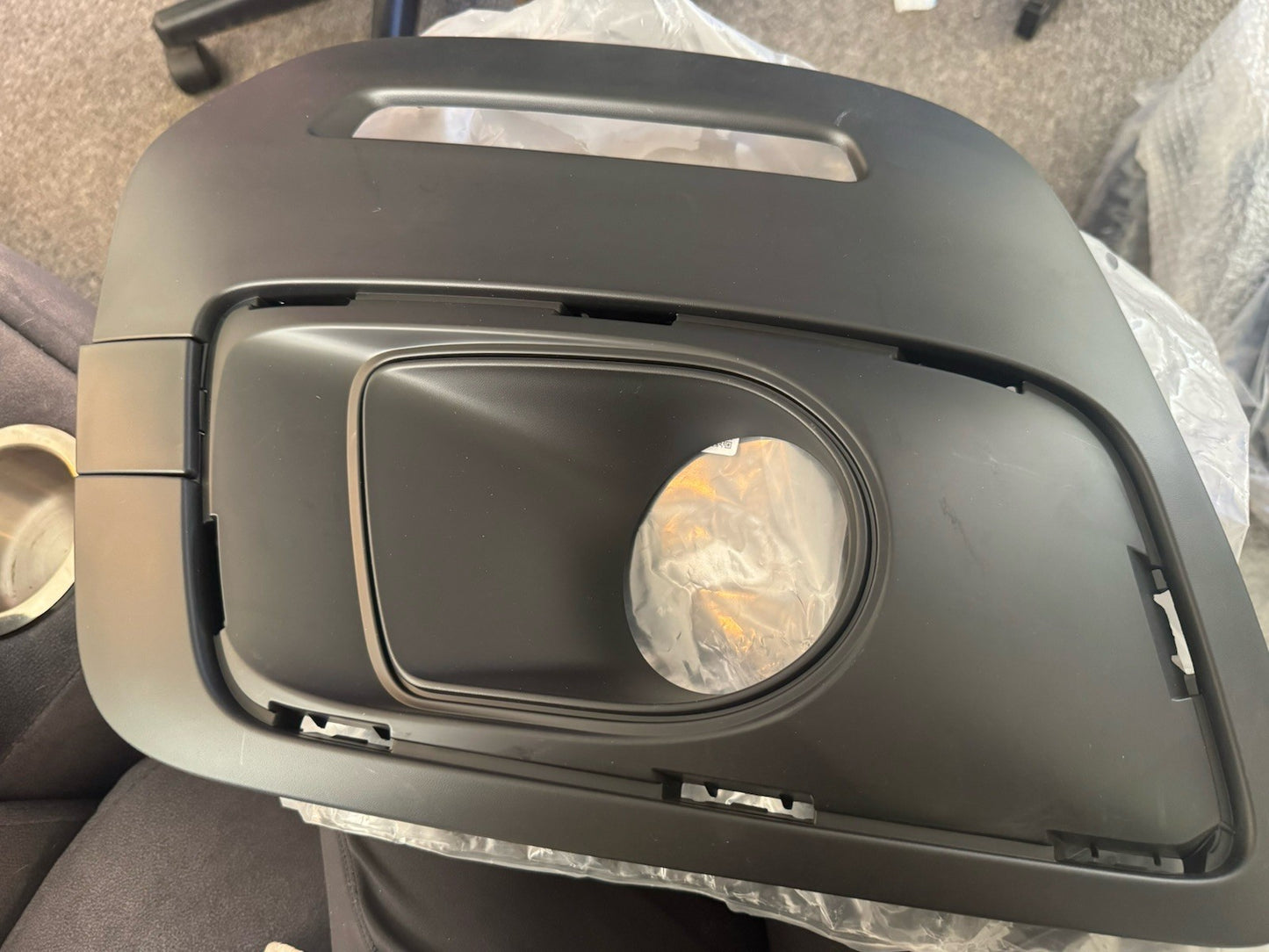 Genuine Peugeot RIGHT  Fog Light Cover 1609290680 2012-18