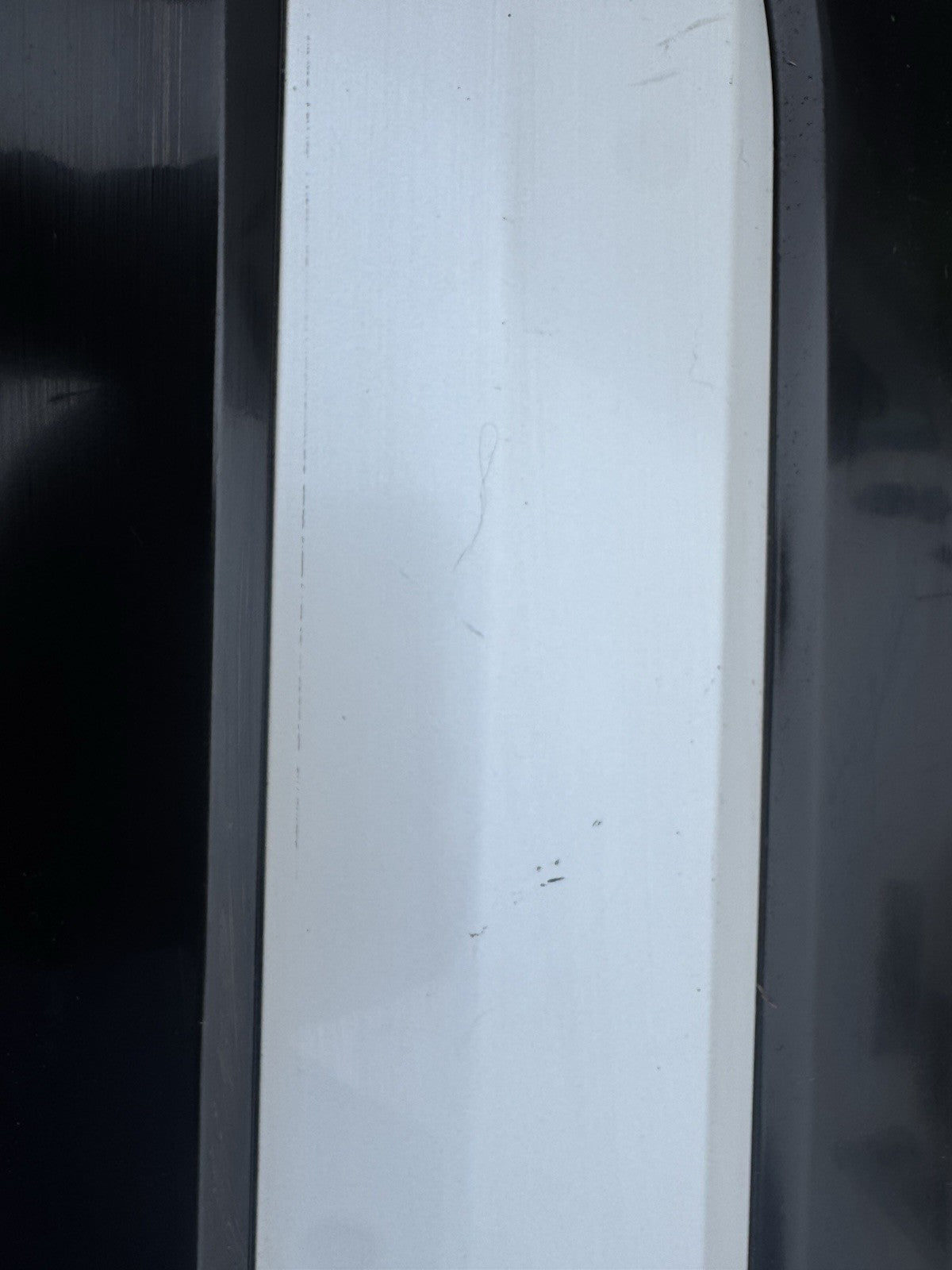 87723-EV200 Kia Front Left Door moulding 2024-on