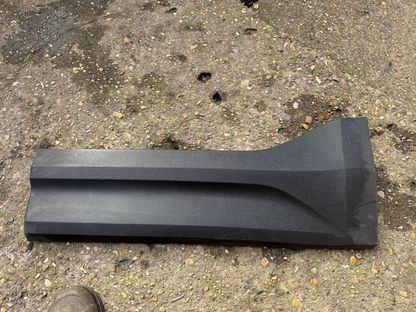 VOLVO XC40 REAR LEFT DOOR LOWER MOLDING 31448318