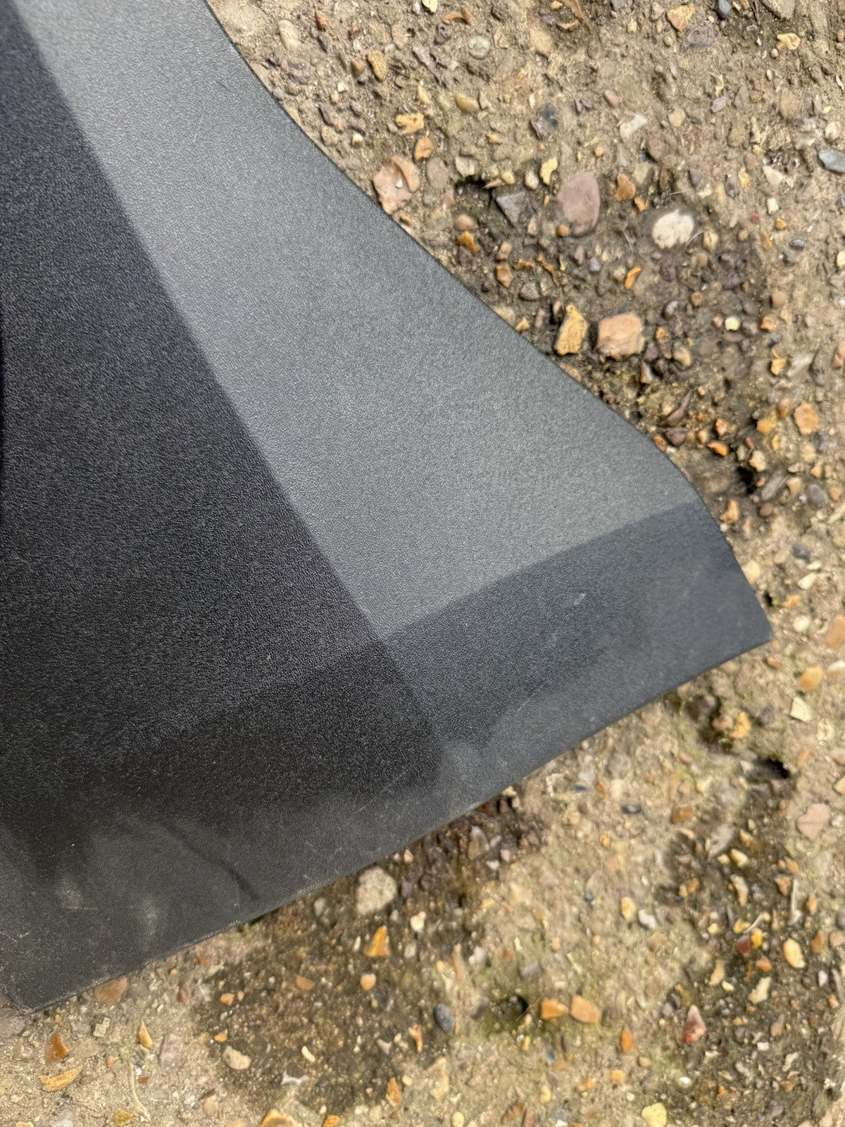 VOLVO XC40 REAR LEFT DOOR LOWER MOLDING 31448318