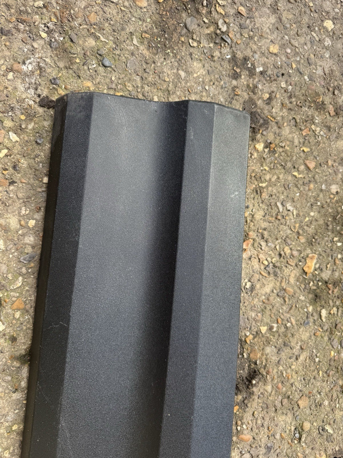 VOLVO XC40 REAR LEFT DOOR LOWER MOLDING 31448318