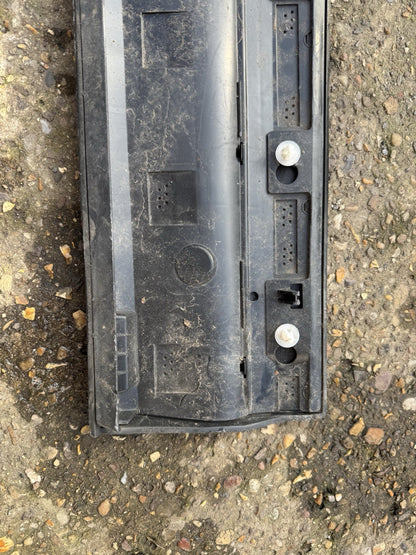 VOLVO XC40 REAR LEFT DOOR LOWER MOLDING 31448318