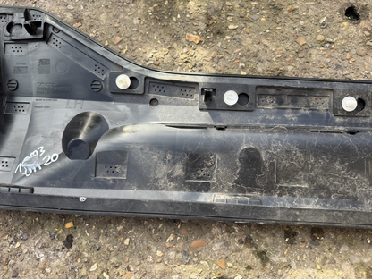 VOLVO XC40 REAR LEFT DOOR LOWER MOLDING 31448318