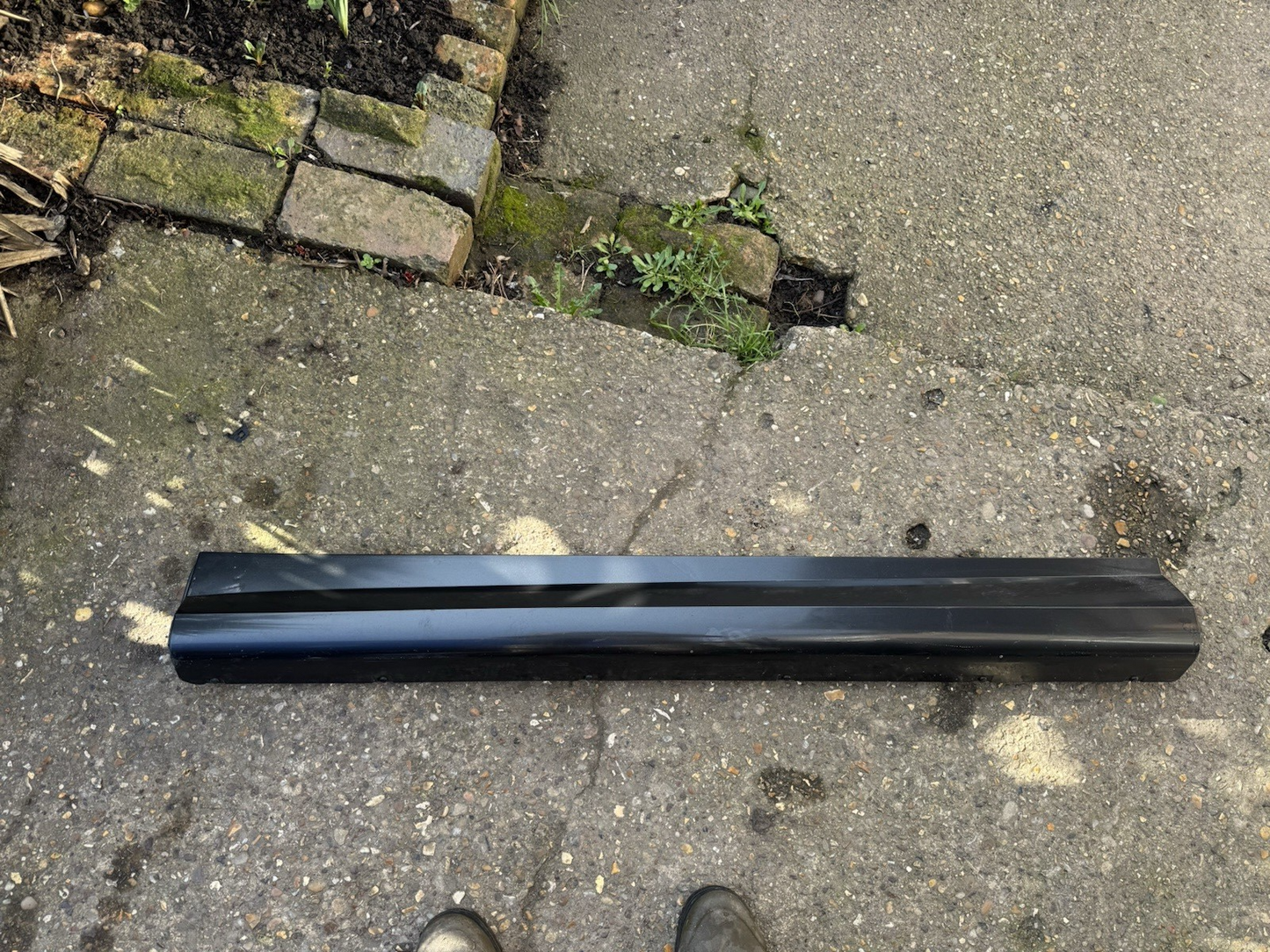 LH Land Rover Range Rover Sport L461 2022 front door trim molding N9X2-21065
