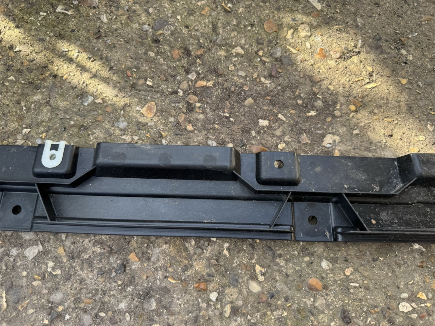 20-24 BMW 840 850 F92 G16 FRONT SHIELD GUARD COVER PANEL TRIM