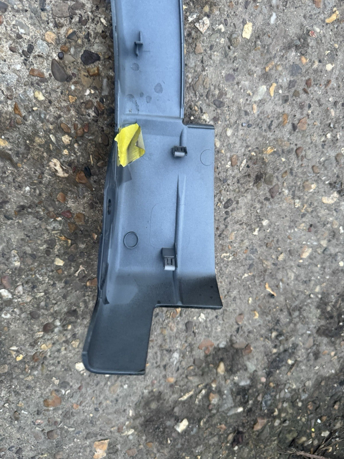 Range Rover Sport Wheel Arch Moulding Front Right mk72-16a074 from 2018
