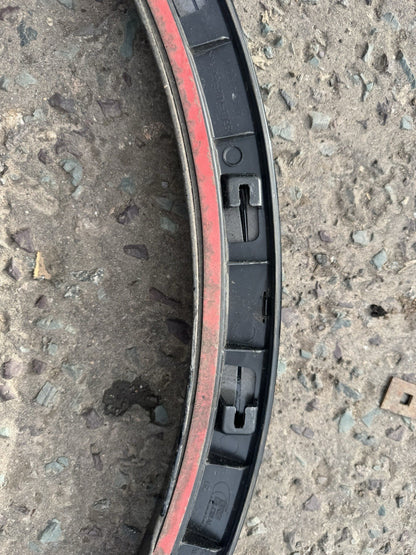 2016 AUDI Q3 FRONT LEFT PASSENGER SIDE WHEEL ARCH TRIM GENUINE 8U0853717