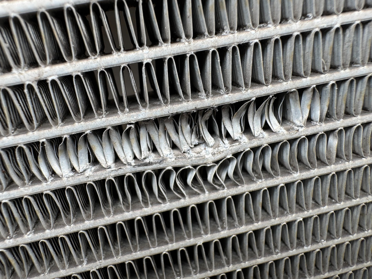 2025 LAND ROVER DEFENDER L663 AC Condenser LR181385 GENUINE