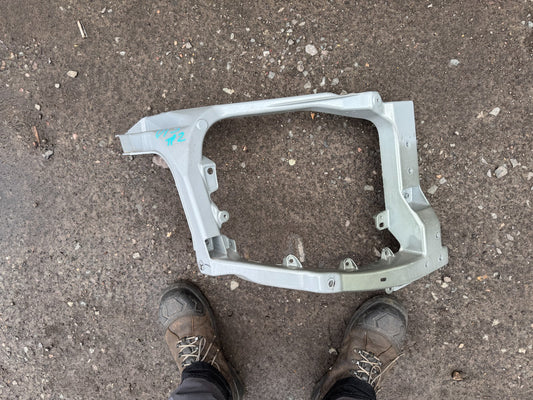 Land Rover Defender L663 2020-25 RIGHT Side Headlight Bracket Holder L8B213N078