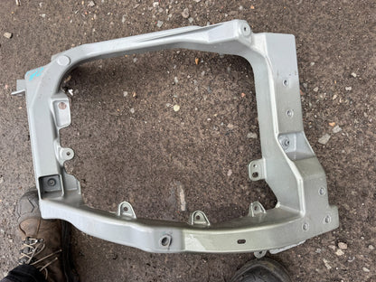 Land Rover Defender L663 2020-25 RIGHT Side Headlight Bracket Holder L8B213N078