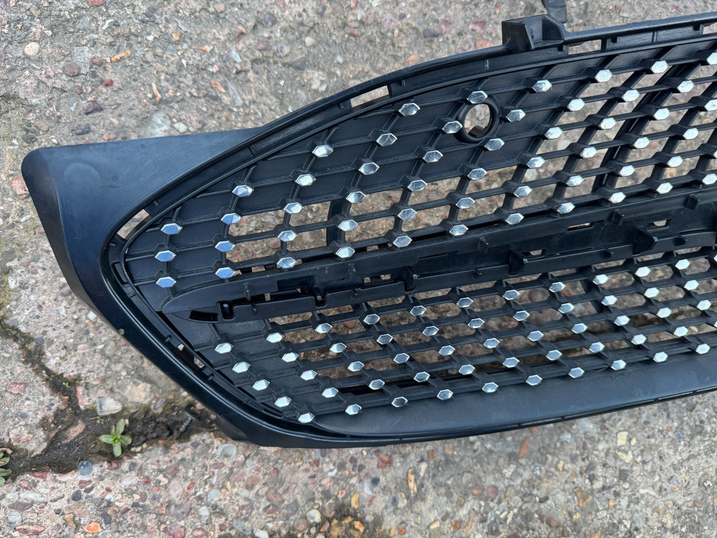 MERCEDES CLA CLASS W118 AMG  FRONT GRILL GENUINE A1188880000