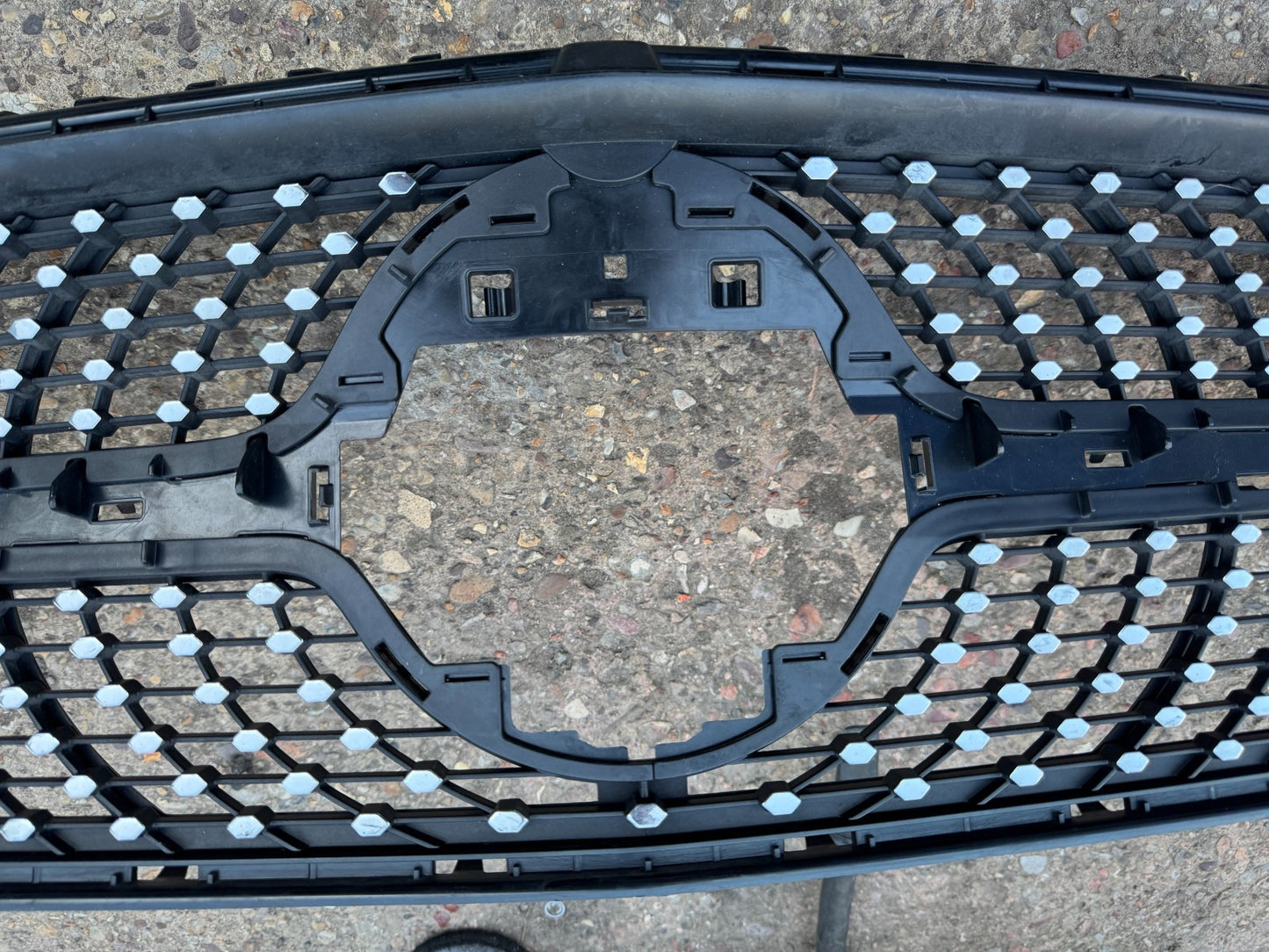 MERCEDES CLA CLASS W118 AMG  FRONT GRILL GENUINE A1188880000
