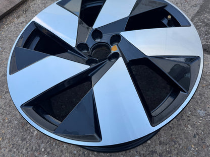 VOLVO C40 DIAMOND CUT 20" ALLOY WHEEL RIM REAR 9.0J 32143630 GENUINE X1